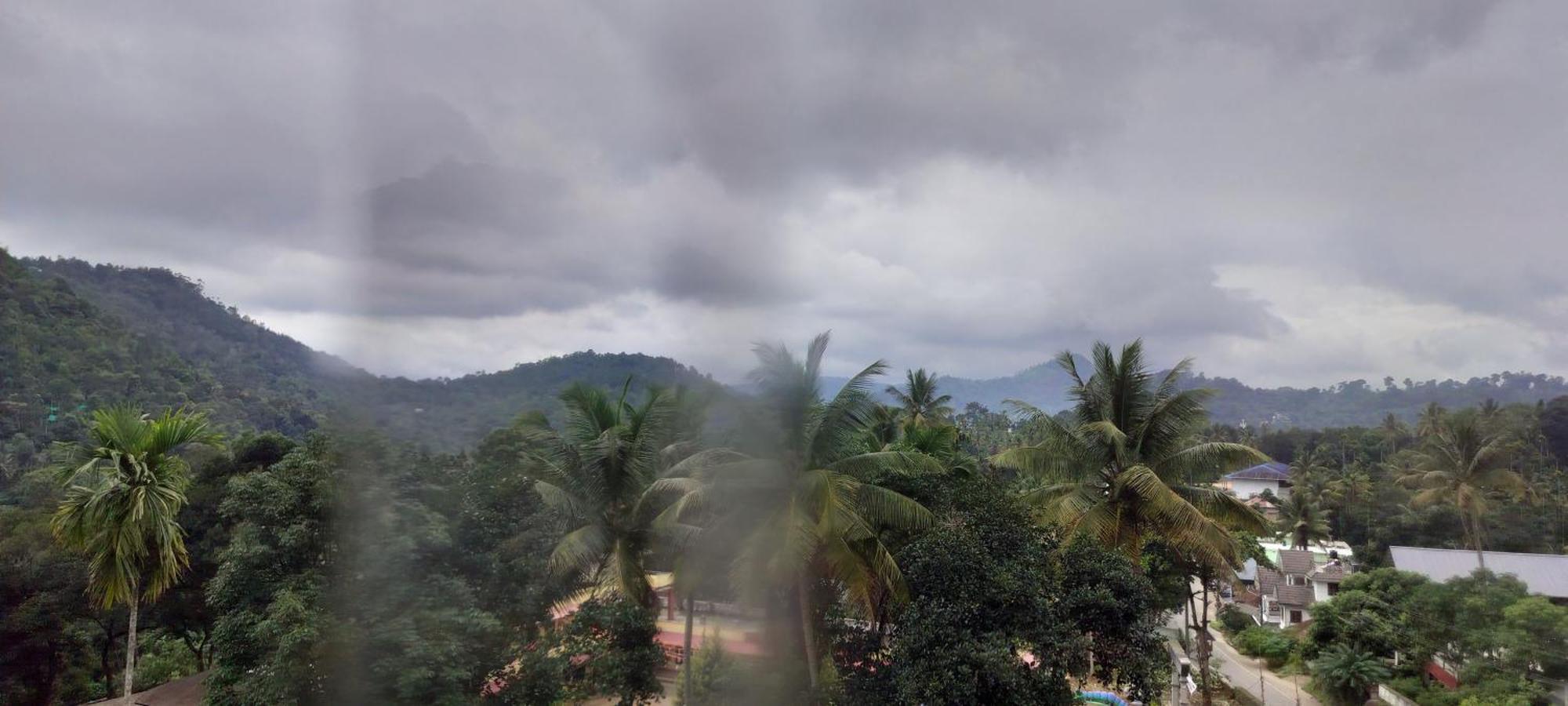 Himadri Munnar Holidays Luaran gambar