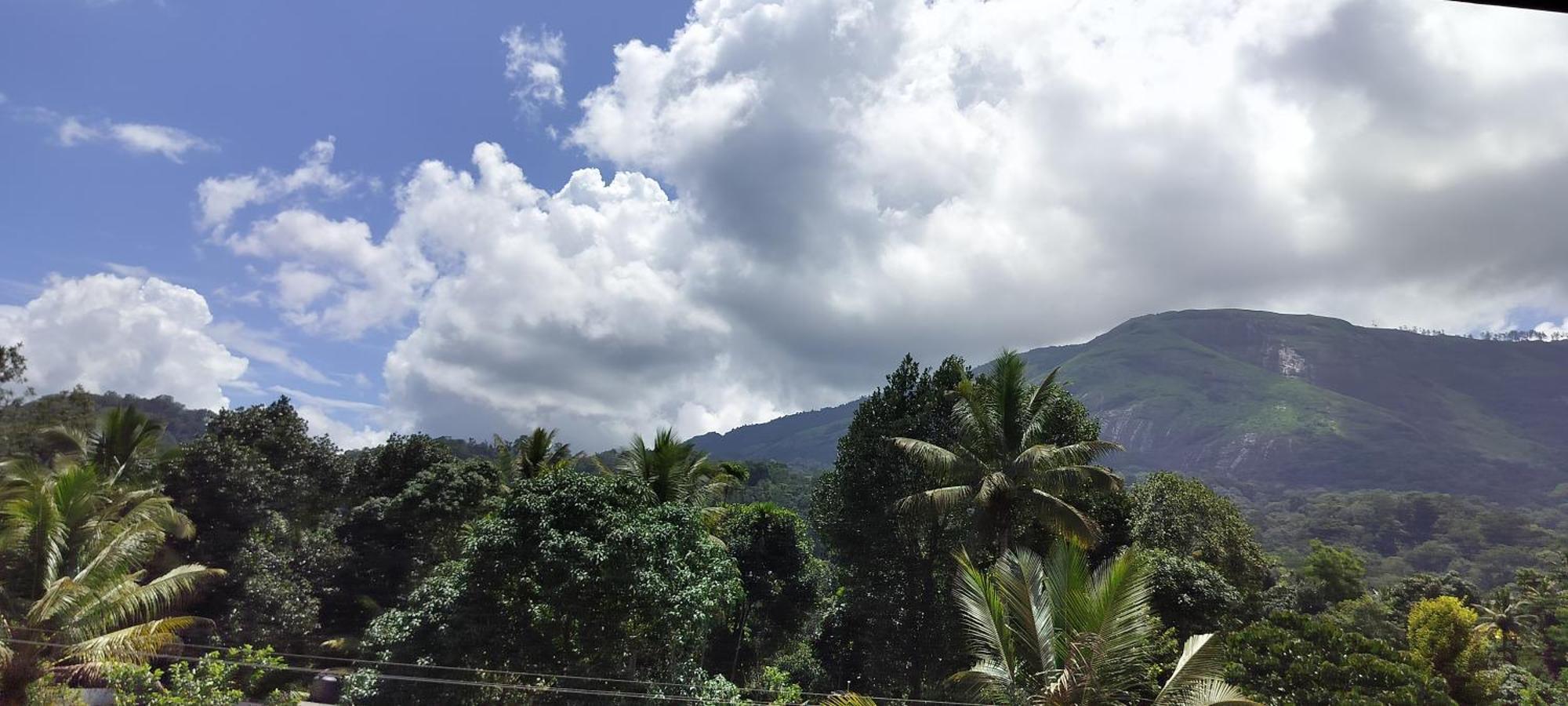 Himadri Munnar Holidays Luaran gambar