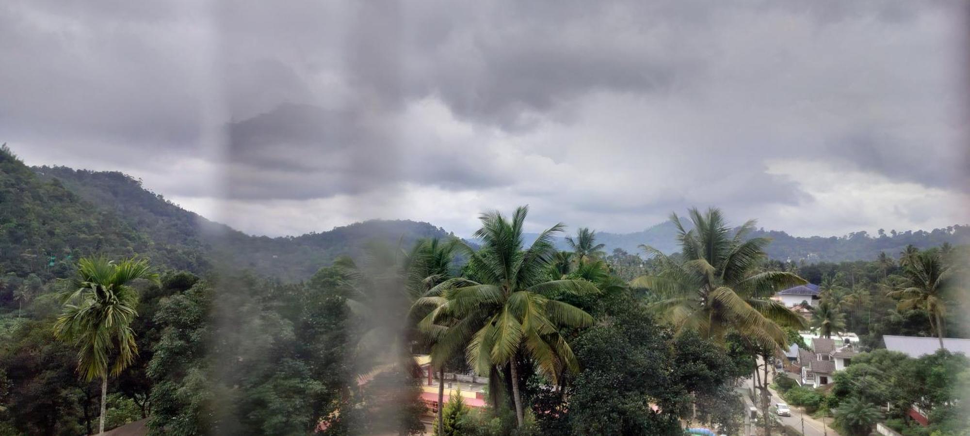 Himadri Munnar Holidays Luaran gambar